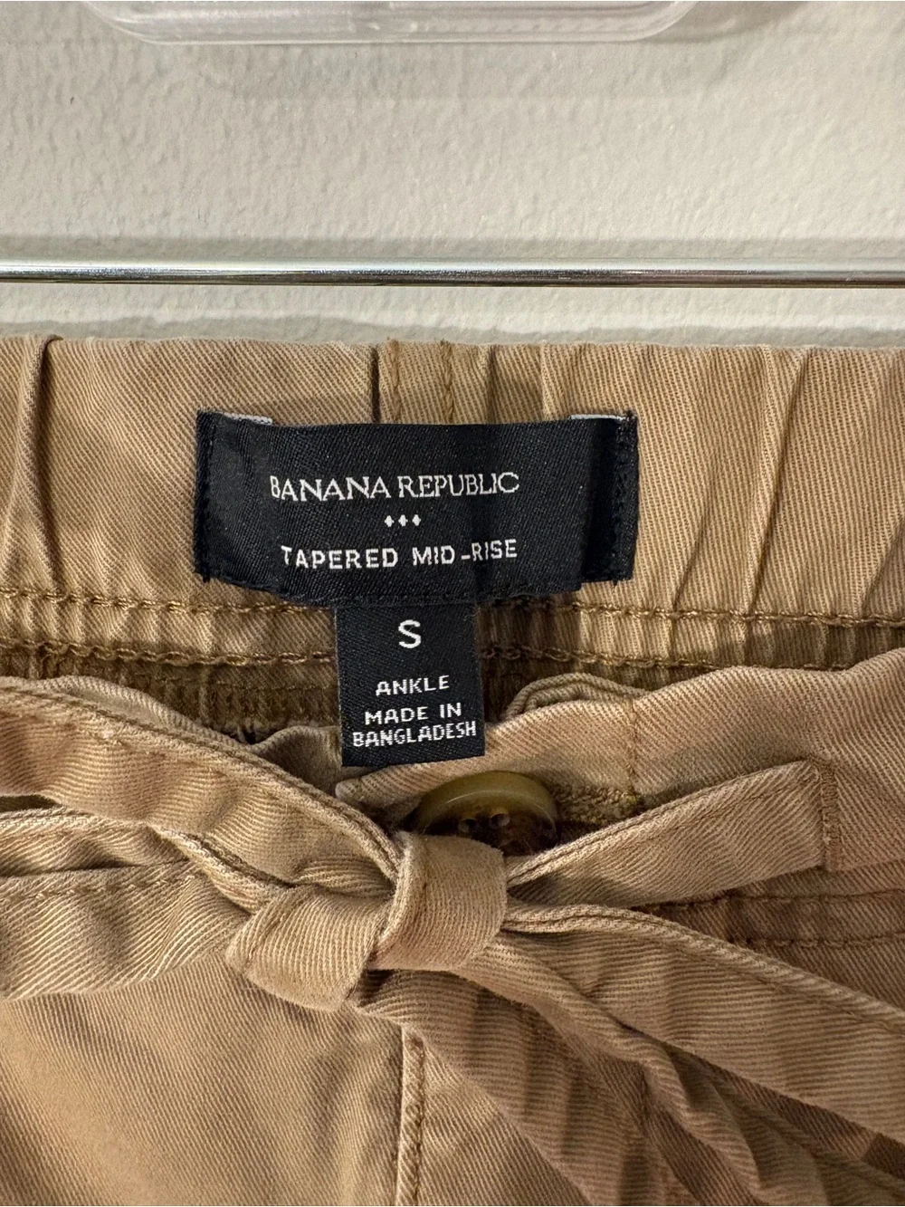 Banana Republic Tapered Mid-Rise Utility Ankle Pants — Khaki — Size S 🍂